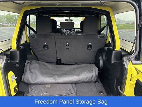 Used 2023 Jeep Wrangler Sahara image 13