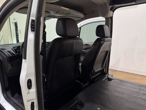 Used 2022 Ford Transit Connect XL FWD image 16