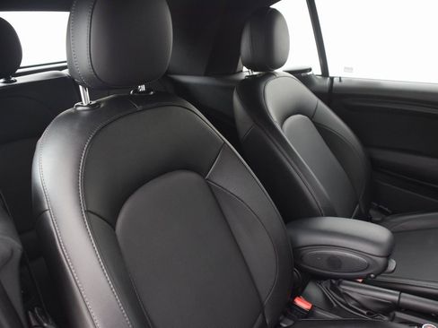 Used 2018 MINI Cooper Convertible image 16