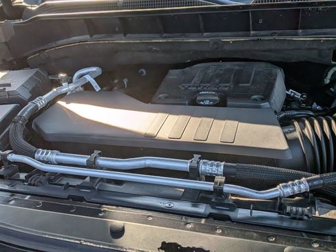 Used 2023 Chevrolet Silverado 1500 LT image 35