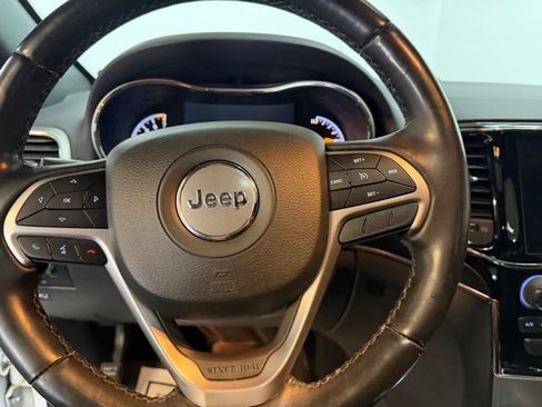 Used 2021 Jeep Grand Cherokee Limited image 24