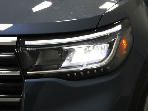 New 2026 Ford Explorer Active RWD image 52