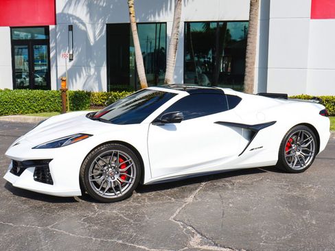 Used 2024 Chevrolet Corvette Z06 w/ Battery Protection Package image 50