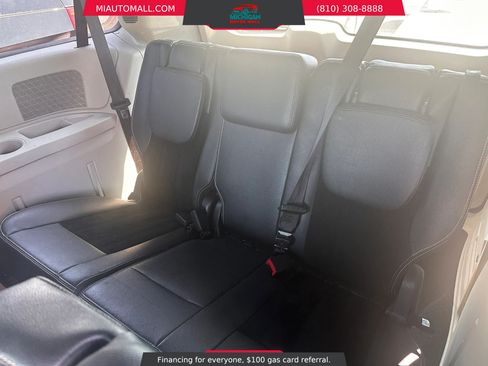 Used 2017 Dodge Grand Caravan SXT w/ Rear Park Assist Package FWD image 20