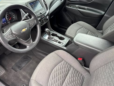 Used 2021 Chevrolet Equinox LT FWD image 11