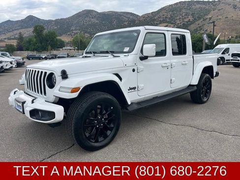 Used 2023 Jeep Gladiator Overland AWD/4WD image 8