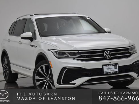 Used 2022 Volkswagen Tiguan SEL R-Line image 1