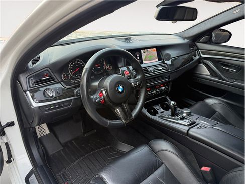 Used 2015 BMW M5 RWD image 10