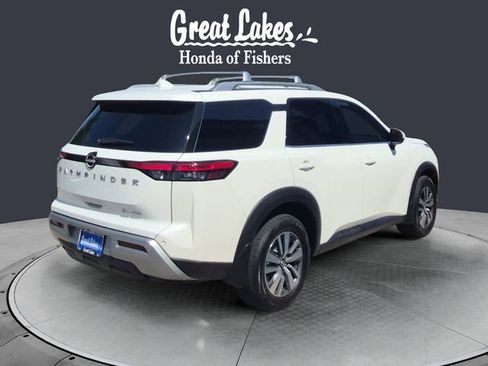 Used 2022 Nissan Pathfinder SL w/ Cargo Package AWD/4WD image 5
