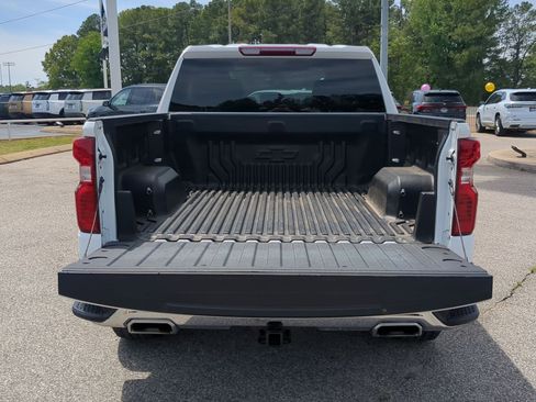 Used 2023 Chevrolet Silverado 1500 LT w/ Z71 Off-Road Package AWD/4WD image 23