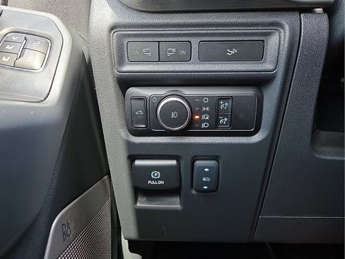 Certified 2023 Ford F150 Lariat w/ FX4 Off-Road Package AWD/4WD image 22