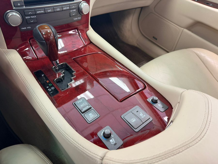 Used 2011 Lexus LS 460 w/ Comfort Pkg RWD image 58