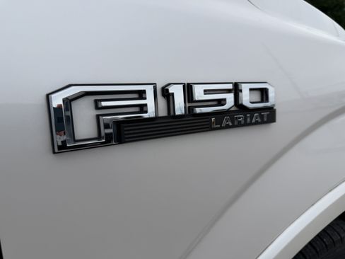 Used 2019 Ford F150 Lariat AWD/4WD image 9