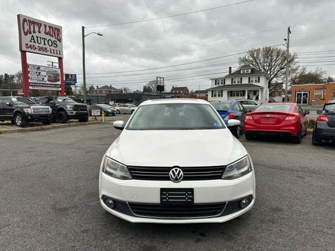 Used 2013 Volkswagen Jetta SEL image 3