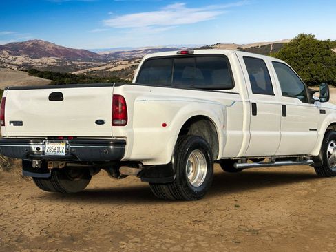 Used 2002 Ford F350 XL image 4