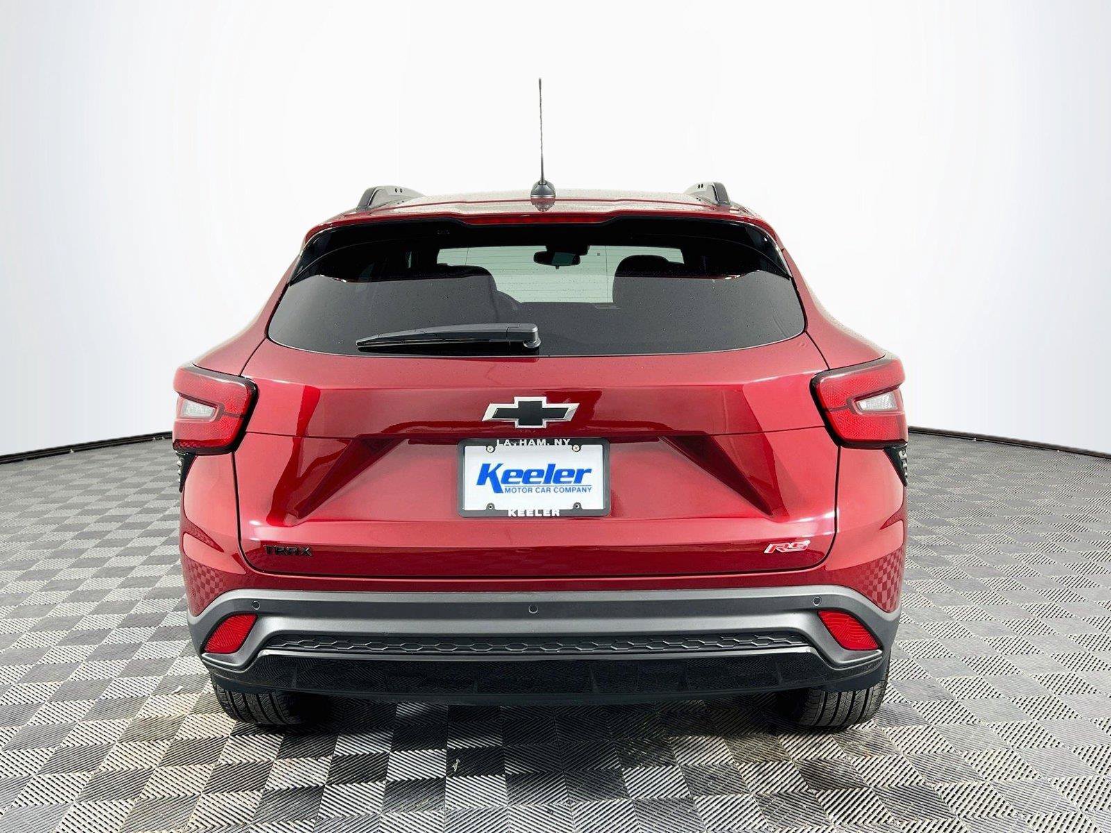 Used 2025 Chevrolet Trax RS w/ Driver Confidence Package FWD image 5
