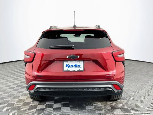 Used 2025 Chevrolet Trax RS w/ Driver Confidence Package FWD image 5