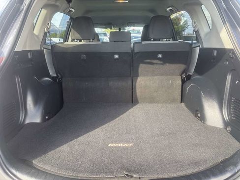 Used 2014 Toyota RAV4 LE image 20