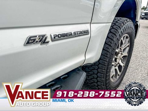 Used 2021 Ford F250 Lariat w/ Lariat Ultimate Package AWD/4WD image 10