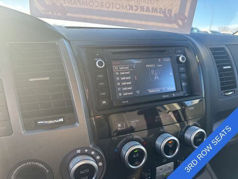 Used 2017 Toyota Sequoia Platinum image 16