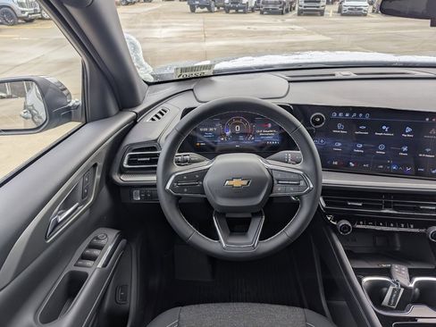 New 2026 Chevrolet Traverse LT w/ LPO, Floor Liner Package image 3