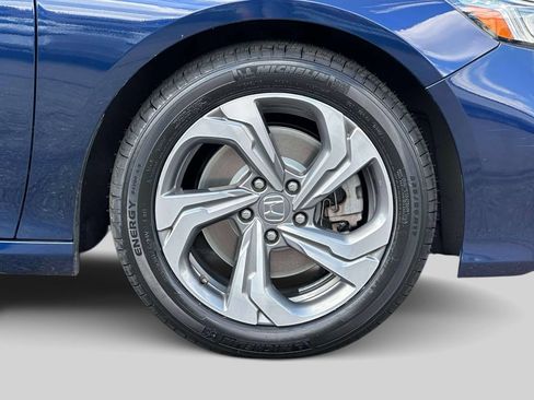 Certified 2019 Honda Accord EX-L image 6