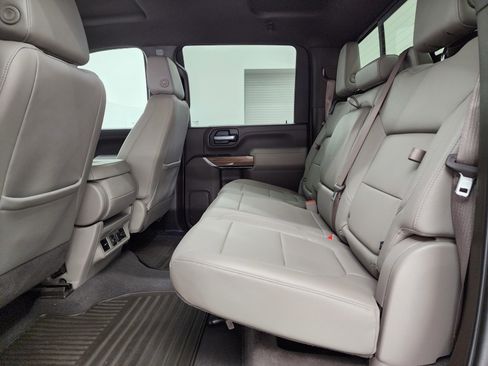 Used 2022 Chevrolet Silverado 3500 LT w/ Convenience Package image 9