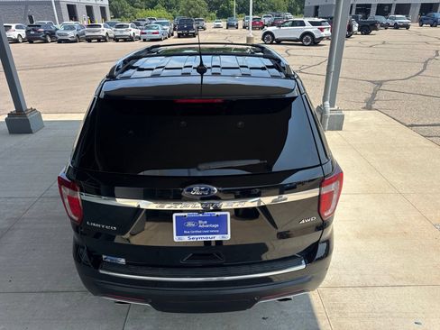 Used 2018 Ford Explorer Limited w/ Equipment Group 301A AWD/4WD image 7