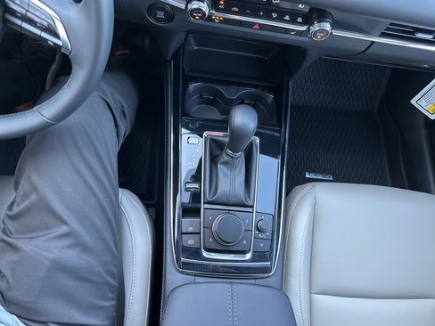 New 2025 MAZDA CX-30 AWD 2.5 S w/ Preferred Package image 42
