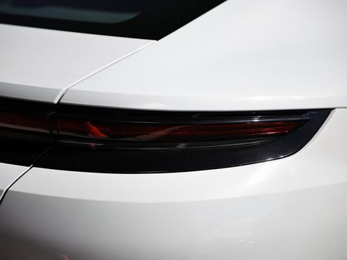 New 2026 Porsche Panamera 4 image 14