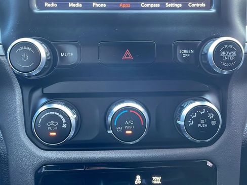 Used 2019 RAM 1500 Big Horn RWD image 21