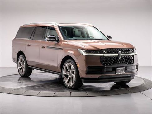 New 2026 Lincoln Navigator L Black Label AWD/4WD image 7