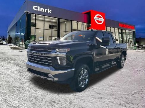 Used 2021 Chevrolet Silverado 2500 LTZ w/ LTZ Convenience Package image 3
