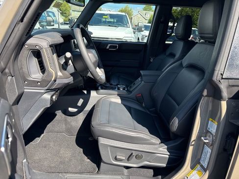New 2025 Ford Bronco Badlands AWD/4WD image 6