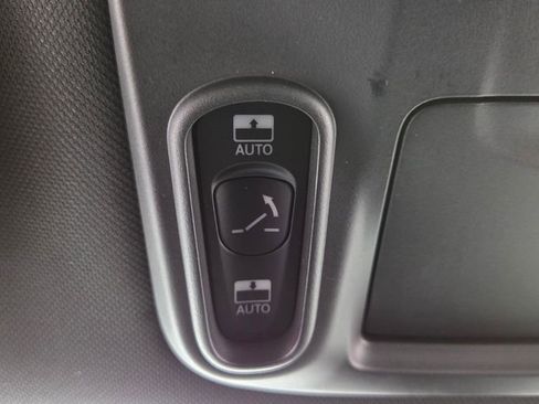 New 2026 Chrysler Pacifica Select image 27