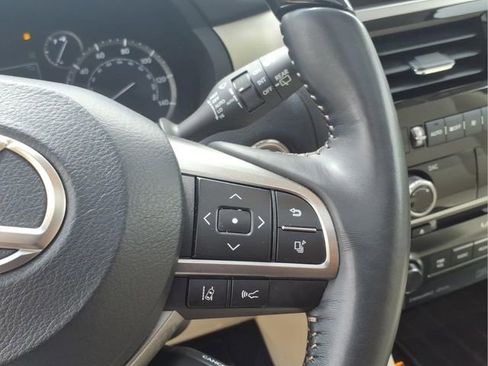 Used 2022 Lexus GX 460 Premium w/ Accessory Package AWD/4WD image 17