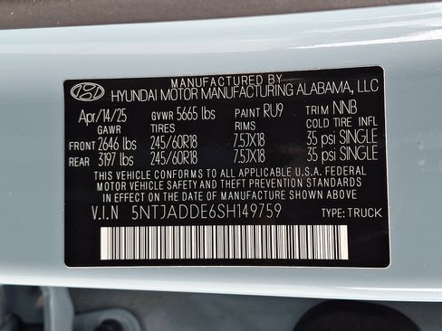 Used 2025 Hyundai Santa Cruz SE AWD/4WD image 27