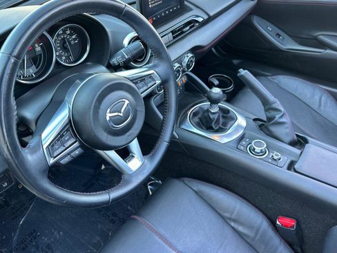 Used 2018 MAZDA MX-5 Miata Grand Touring image 11