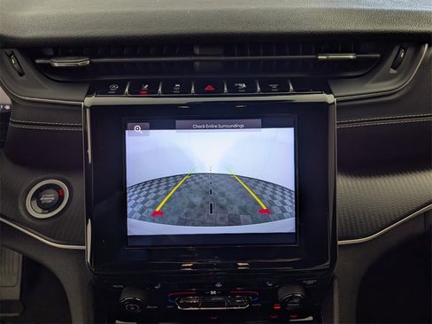 Certified 2023 Jeep Grand Cherokee Altitude image 25