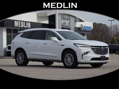 Used 2023 Buick Enclave Essence