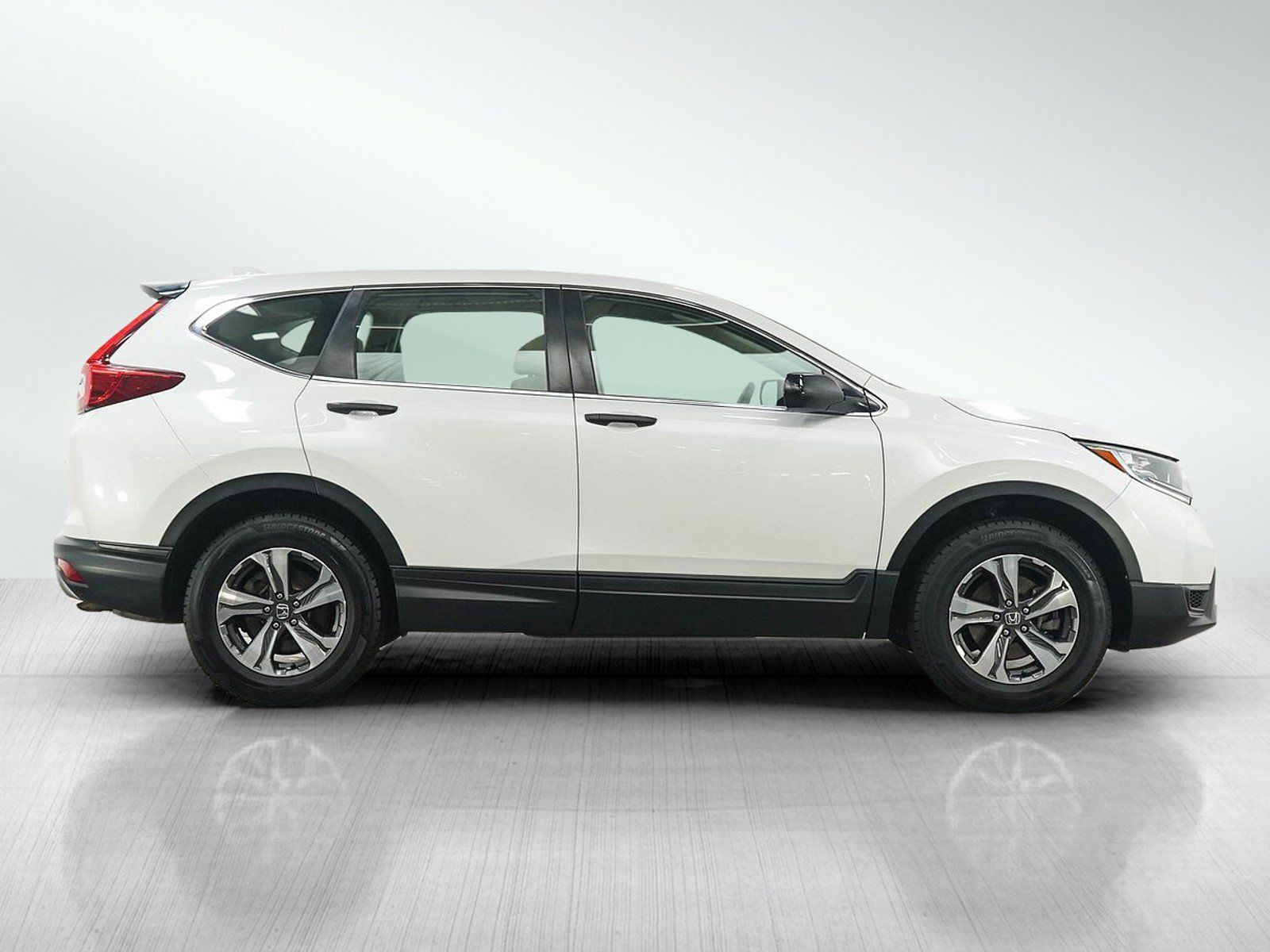 Used 2019 Honda CR-V LX image 6