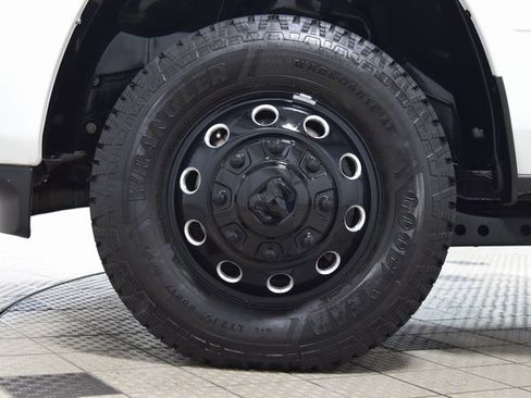 Used 2024 RAM 3500 Laramie w/ Night Edition image 23