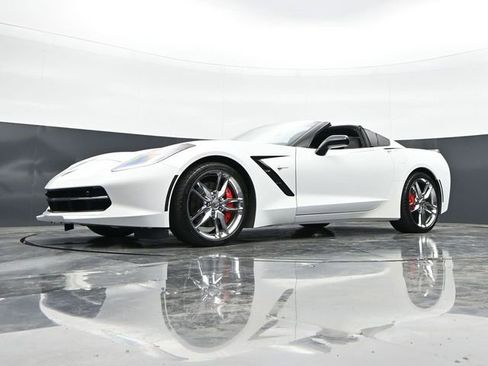 Used 2017 Chevrolet Corvette Stingray Coupe RWD image 36