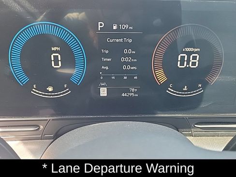 Certified 2024 Hyundai Kona SEL AWD/4WD image 14