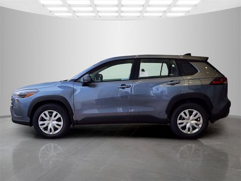 New 2026 Toyota Corolla Cross L image 5