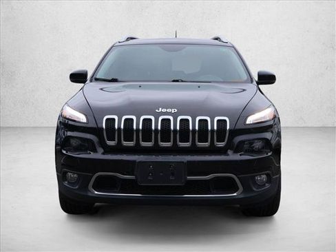 Used 2016 Jeep Cherokee Limited w/ Trailer Tow Group AWD/4WD image 2