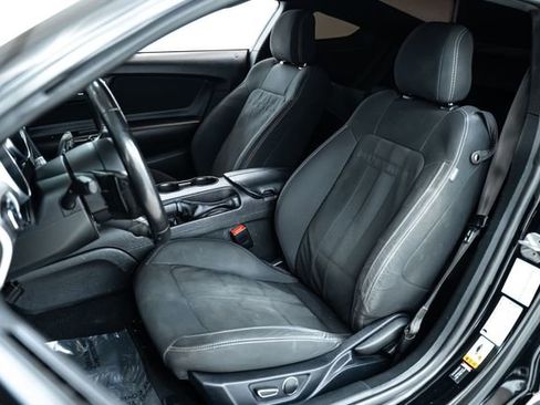 Used 2019 Ford Mustang GT RWD image 20