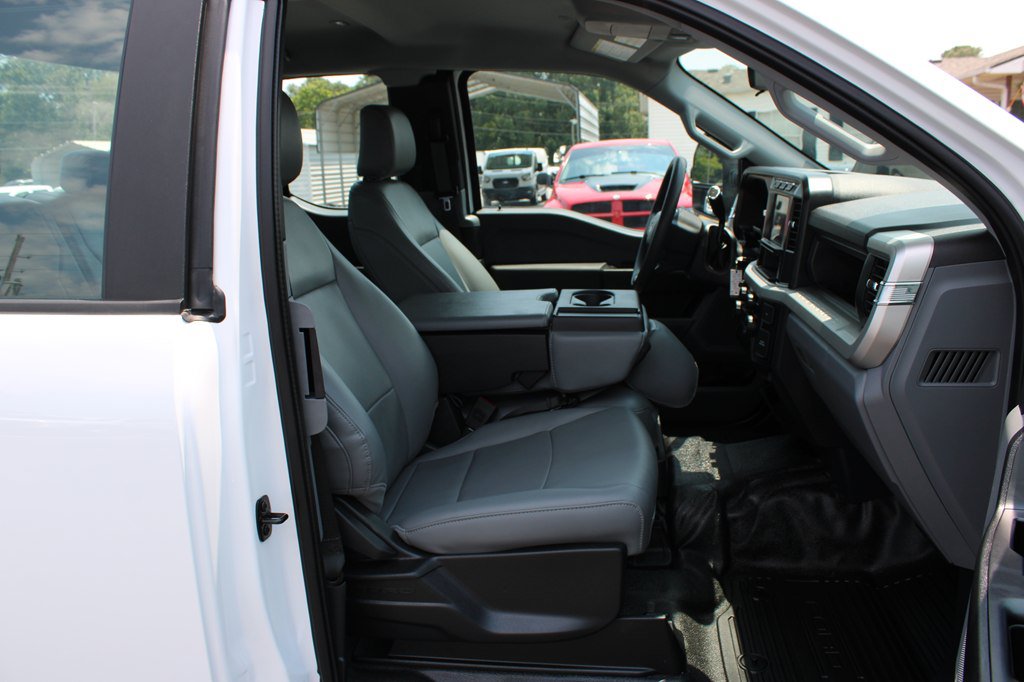 Used 2024 Ford F250 XL w/ XL Chrome Package RWD image 20