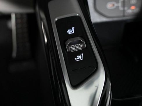 Certified 2025 Kia Sorento SX image 25