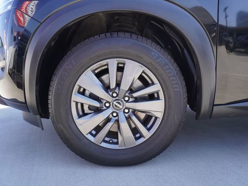 Used 2022 Nissan Pathfinder SV FWD image 24